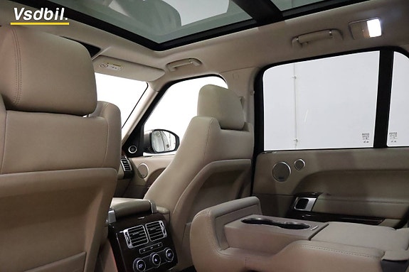 Land Rover Range Rover 26 of 30
