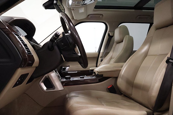 Land Rover Range Rover 11 of 30