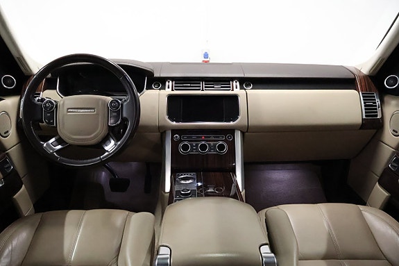 Land Rover Range Rover 13 of 30