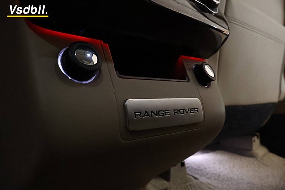 Land Rover Range Rover 28 of 30