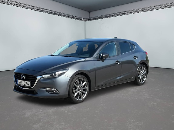 Mazda 3 2 of 13