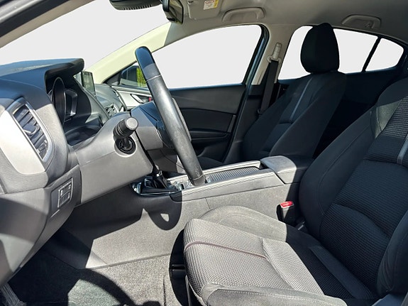 Mazda 3 7 of 13