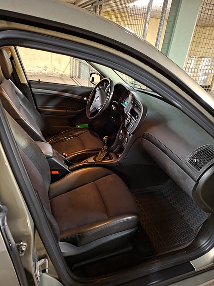 Saab 9-3 11 of 30
