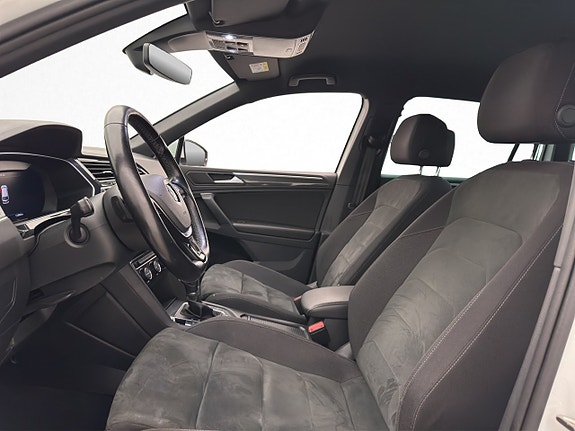 Volkswagen Tiguan 14 of 30