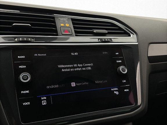 Volkswagen Tiguan 22 of 30