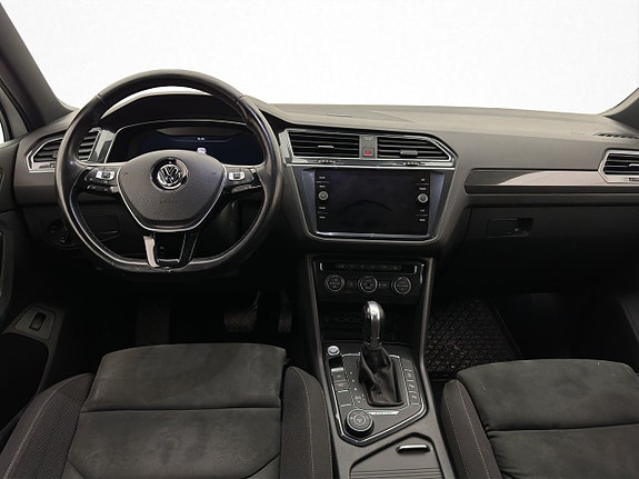 Volkswagen Tiguan 15 of 30