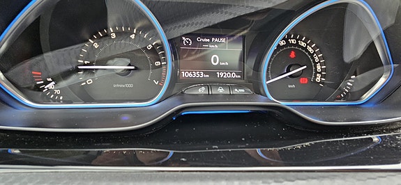 Peugeot 2008 5 of 13