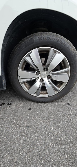 Peugeot 2008 10 of 13