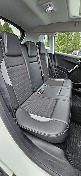 Peugeot 2008 9 of 13