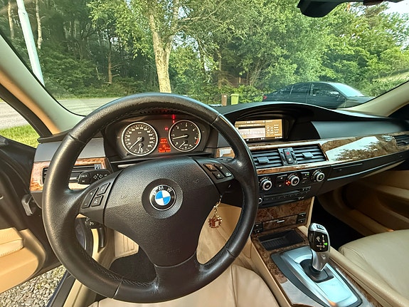 BMW 530xd 14 of 22