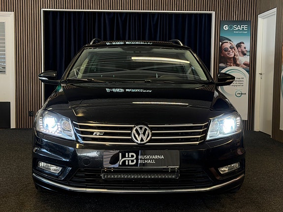 Volkswagen Passat 2 of 20