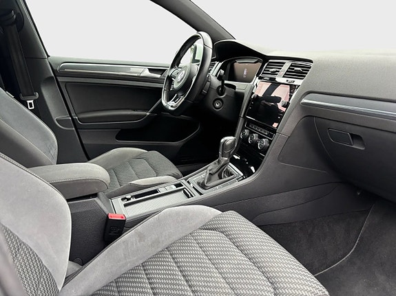 Volkswagen Golf I 8 of 16