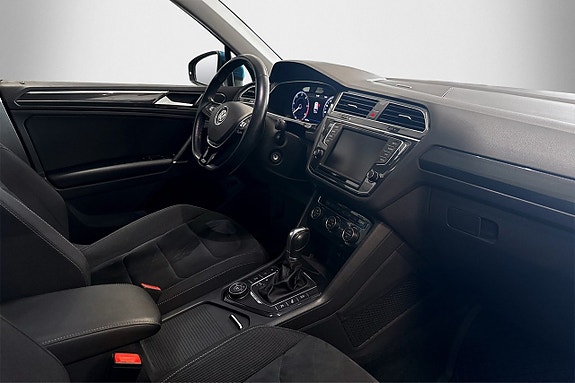 Volkswagen Tiguan 9 of 22