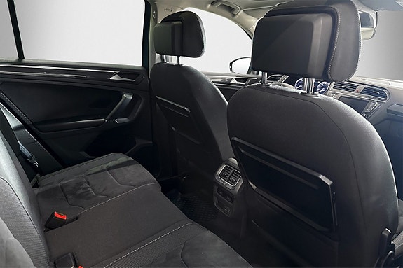 Volkswagen Tiguan 13 of 22