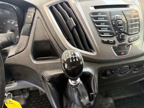 Ford Transit 15 of 23