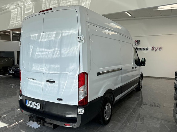 Ford Transit 5 of 23