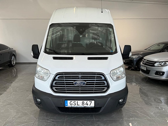 Ford Transit 6 of 23