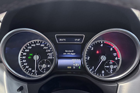 Mercedes-Benz ML250 16 of 18