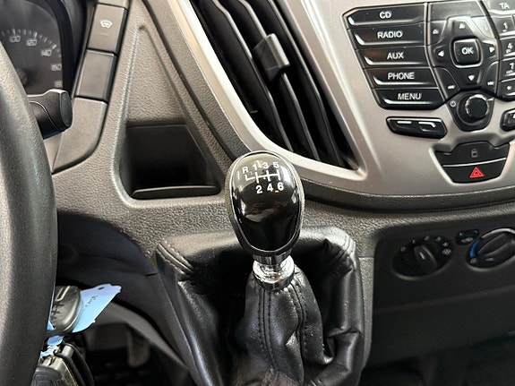 Ford Transit 13 of 23