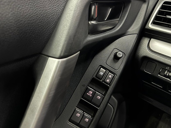 Subaru Forester 9 of 22