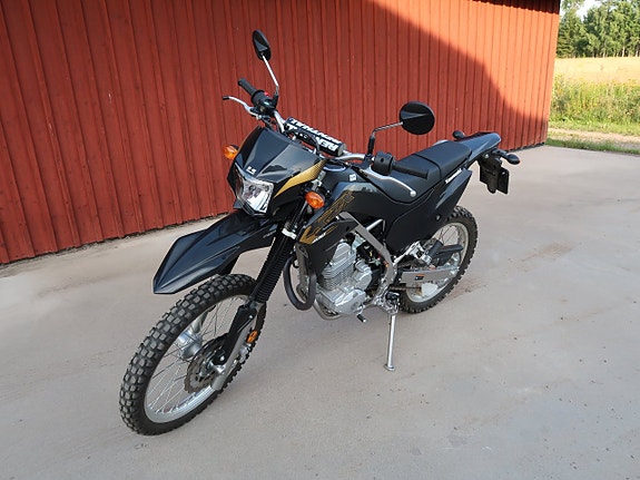 Kawasaki KLX 230