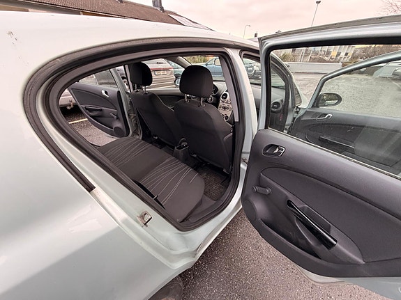 Opel Corsa 5 of 6