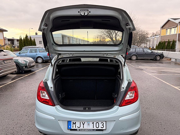 Opel Corsa 4 of 6
