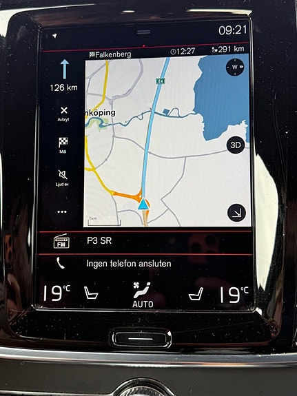 Volvo V90 Cross Country 9 of 16