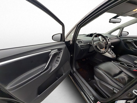 Toyota Verso 8 of 27