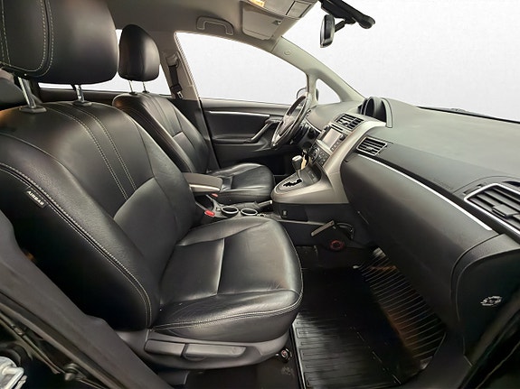 Toyota Verso 11 of 27