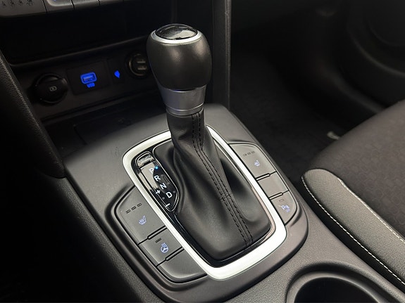 Hyundai Kona 22 of 26