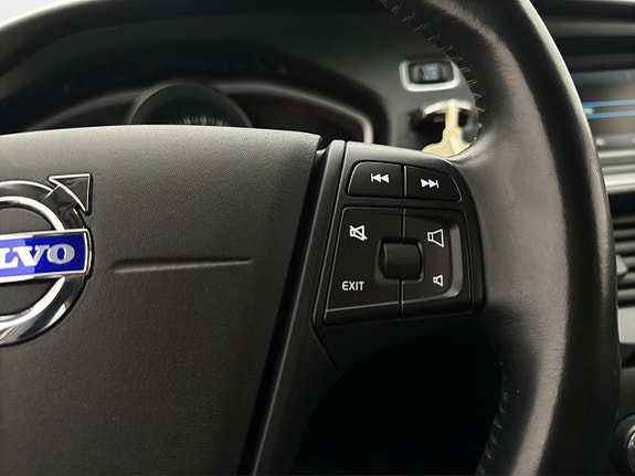 Volvo V40 17 of 22