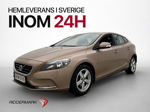 Volvo V40 3 of 22