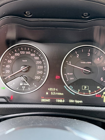 BMW 218d 7 of 10