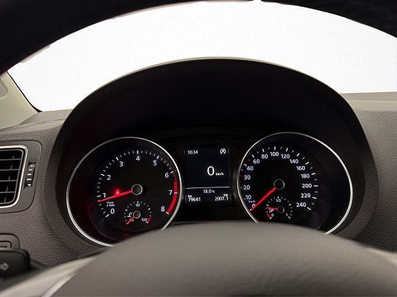 Volkswagen Polo 14 of 17