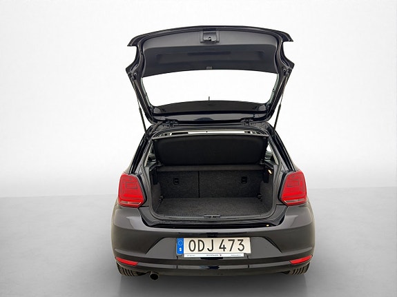 Volkswagen Polo 17 of 17