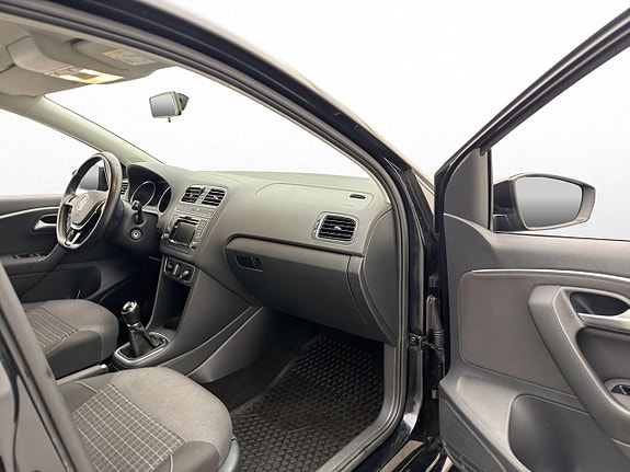 Volkswagen Polo 12 of 17