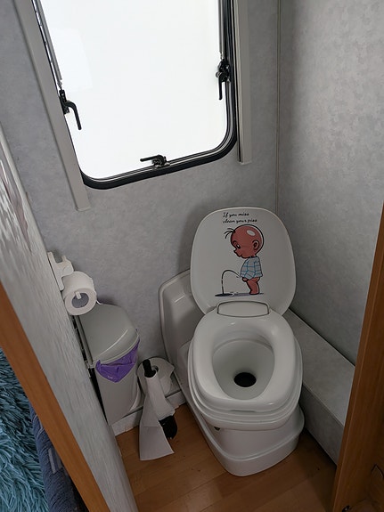 Adria Classica 613ut 5 of 13