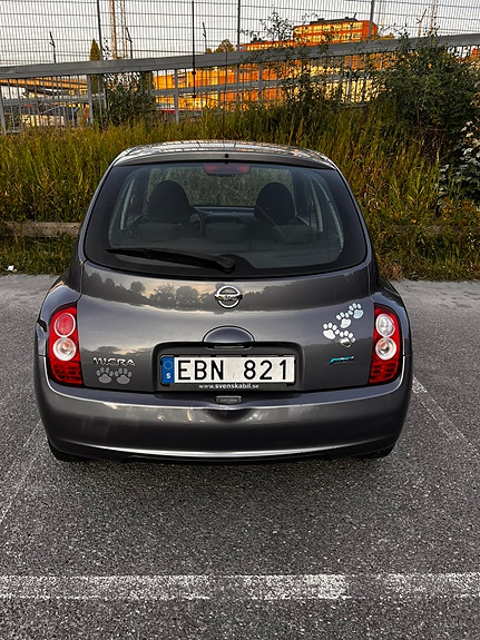 Nissan Micra 2 of 7
