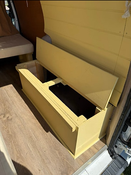 Ford Transit Connect 5 of 12
