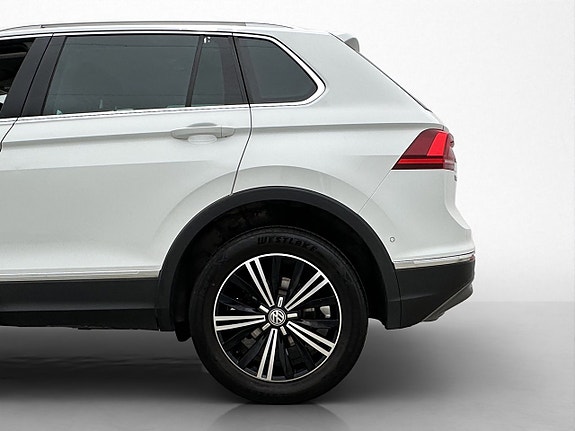 Volkswagen Tiguan 28 of 30