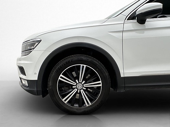 Volkswagen Tiguan 27 of 30
