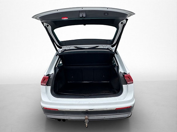Volkswagen Tiguan 24 of 30