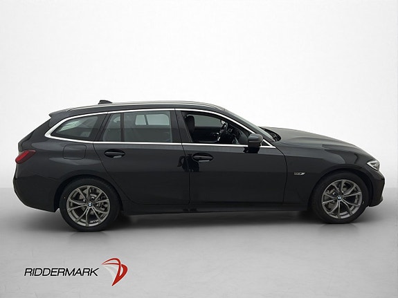 BMW 330e 9 of 30