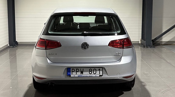 Volkswagen Golf VII 4 of 15