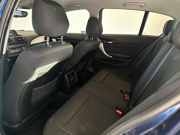 BMW 118d 15 of 24