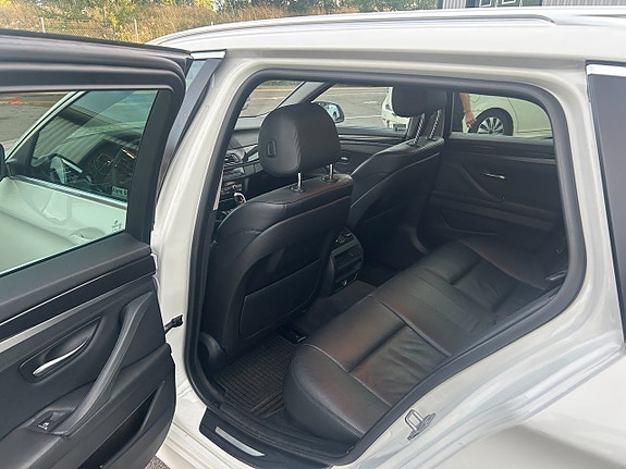 BMW 520d 10 of 16