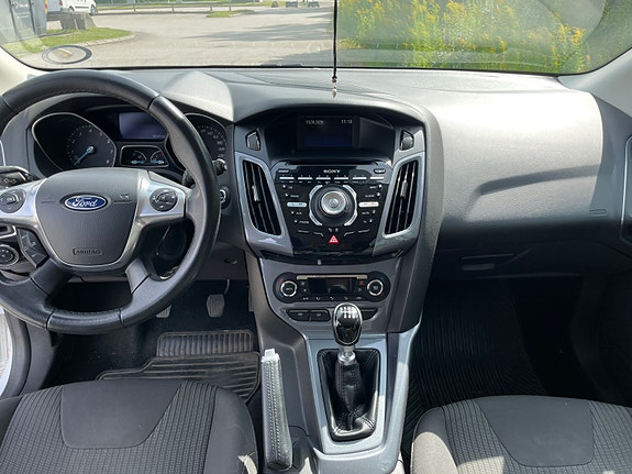 Ford Focus 8 of 10