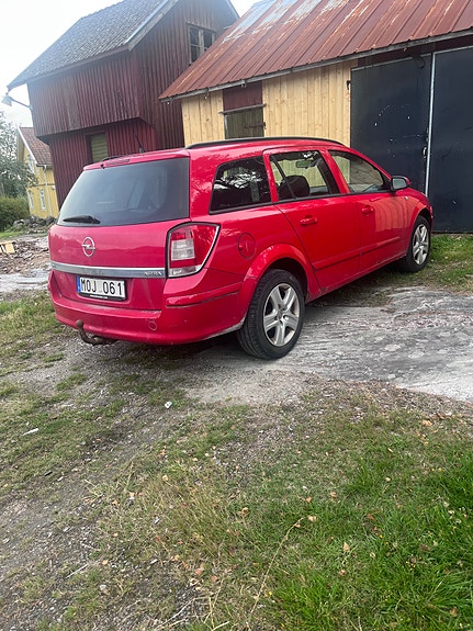 Opel Astra 3 of 4
