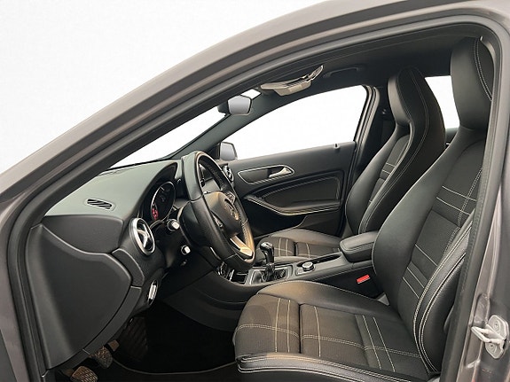Mercedes-Benz A180 11 of 30